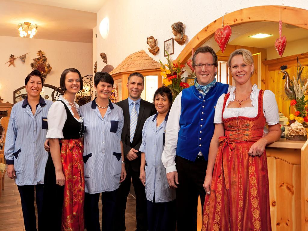 Hotel Hahn Мюнхен Екстериор снимка