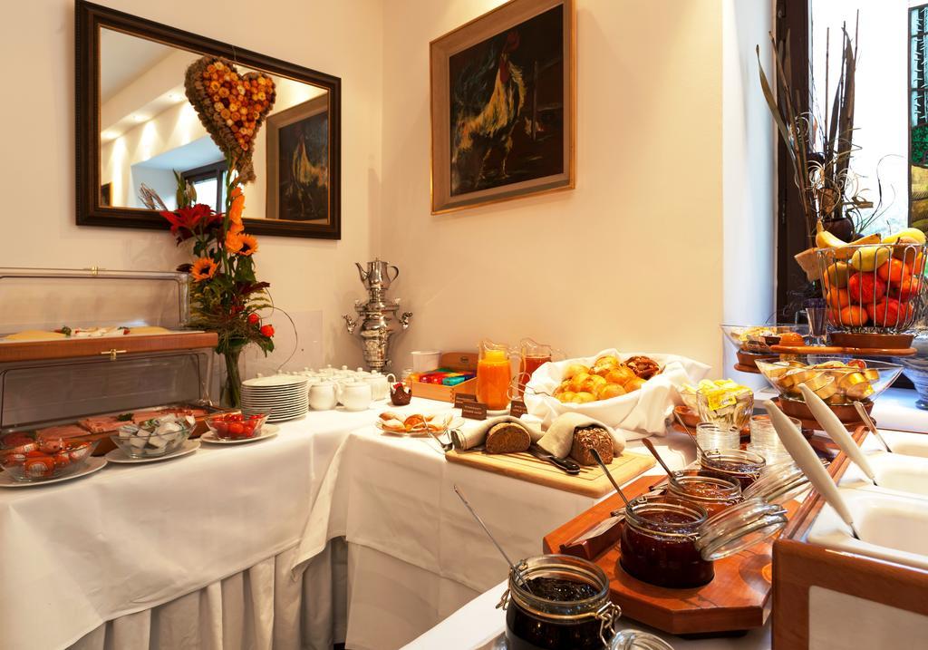 Hotel Hahn Мюнхен Екстериор снимка