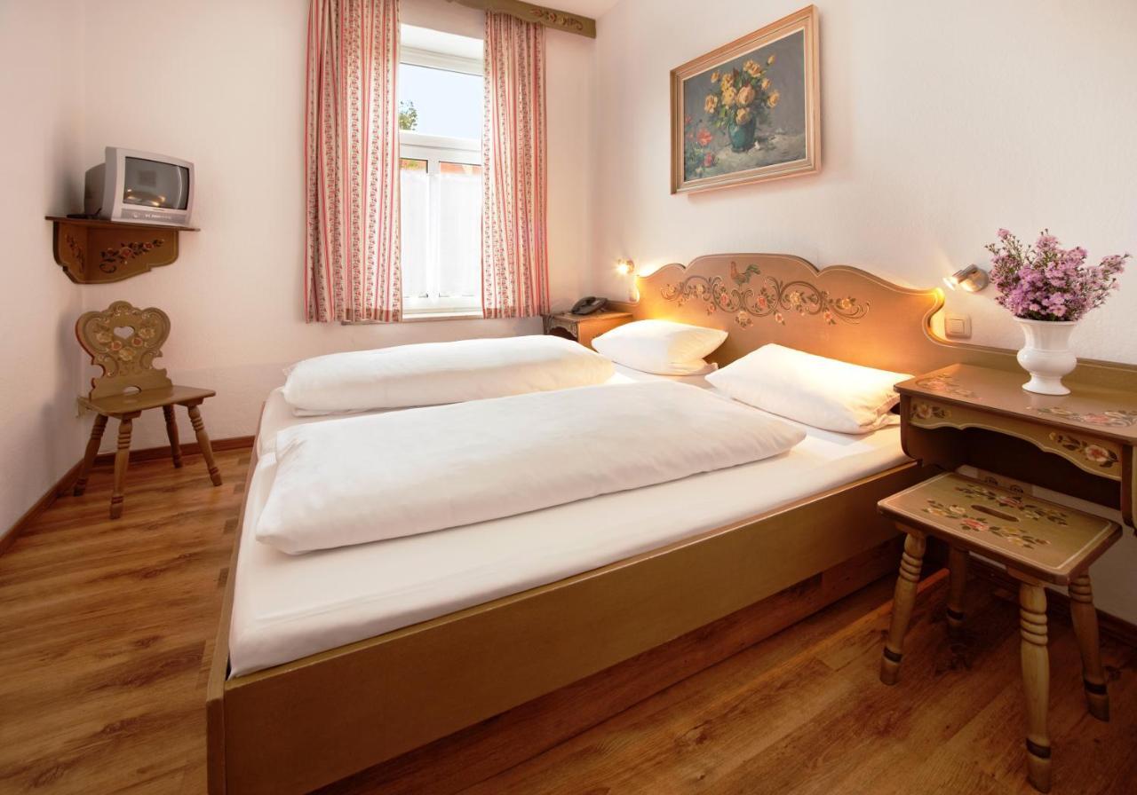 Hotel Hahn Мюнхен Стая снимка